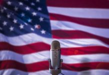 Microphone, Flag