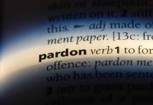 The word "pardon" highlighted in a dictionary.